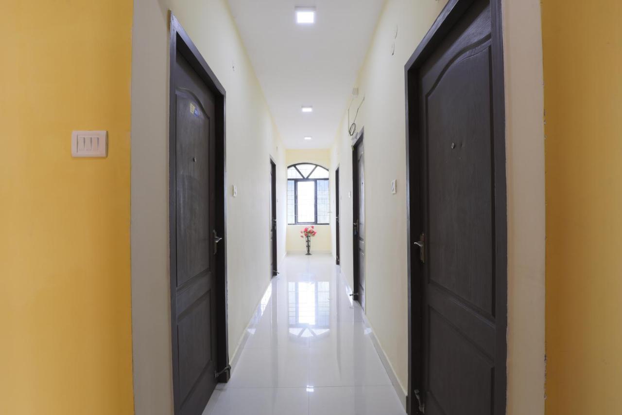 Green Tree Hotel-Near Vfs Global And Ramee Mall شيناي المظهر الخارجي الصورة